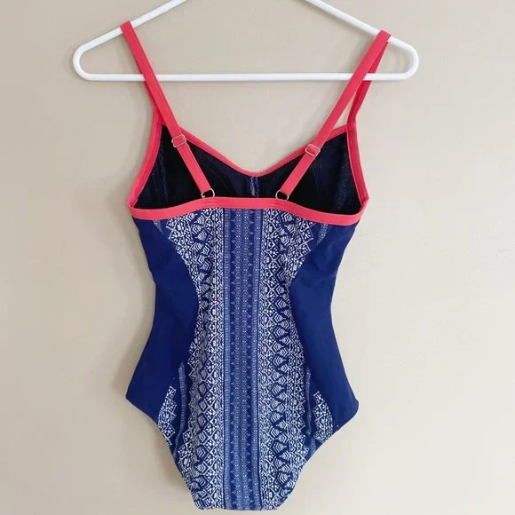 LL Bean blue white pattern one piece swimsuit sz 4 - Picture 7 of 7